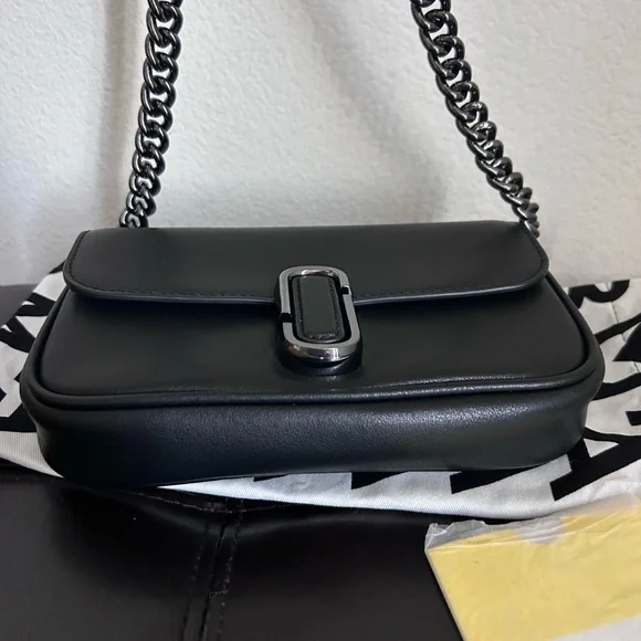 NWOT Marc Jacobs The J Mini Chain Accent Leather Handbag in Black -No Strap- - Picture 7 of 17